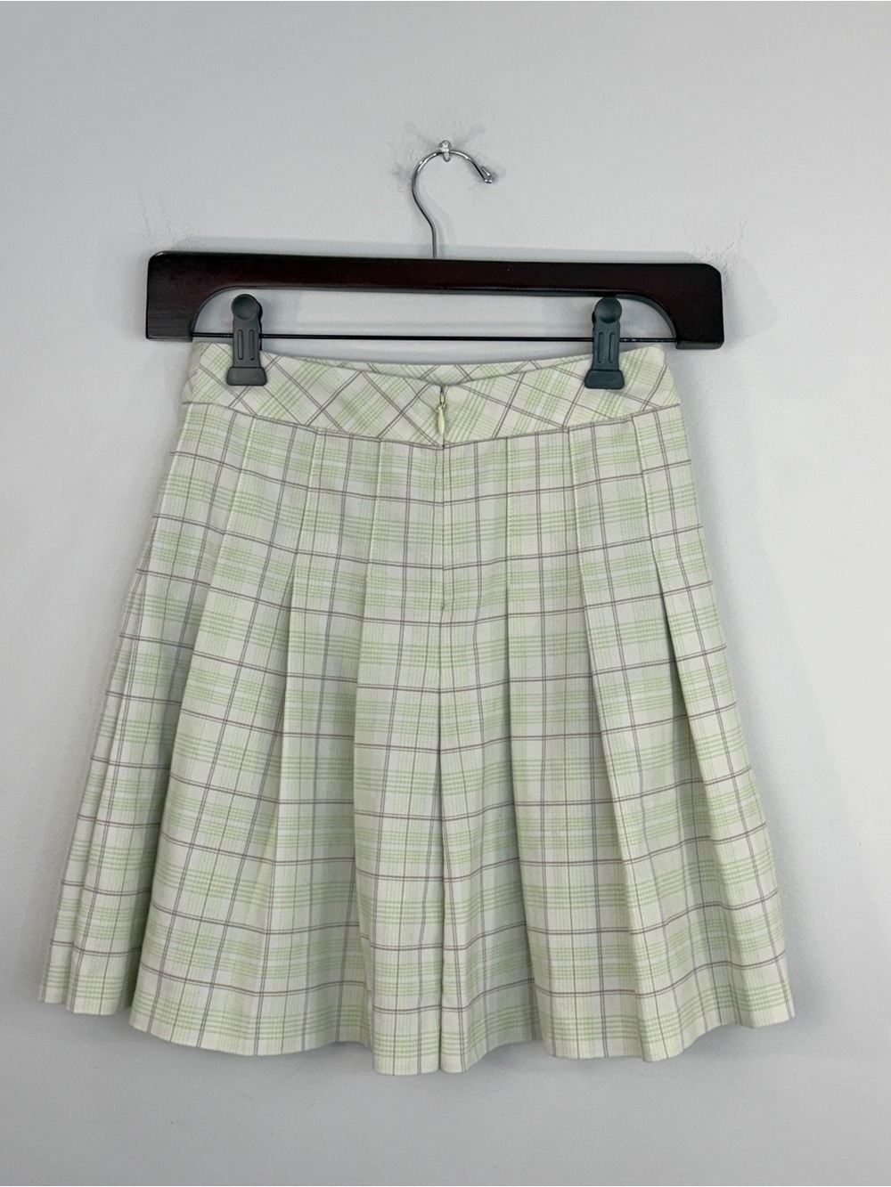 Aritzia Sunday Best OLIVE micro mini pleated skirt mint green ecru taupe 00 - Picture 6 of 14